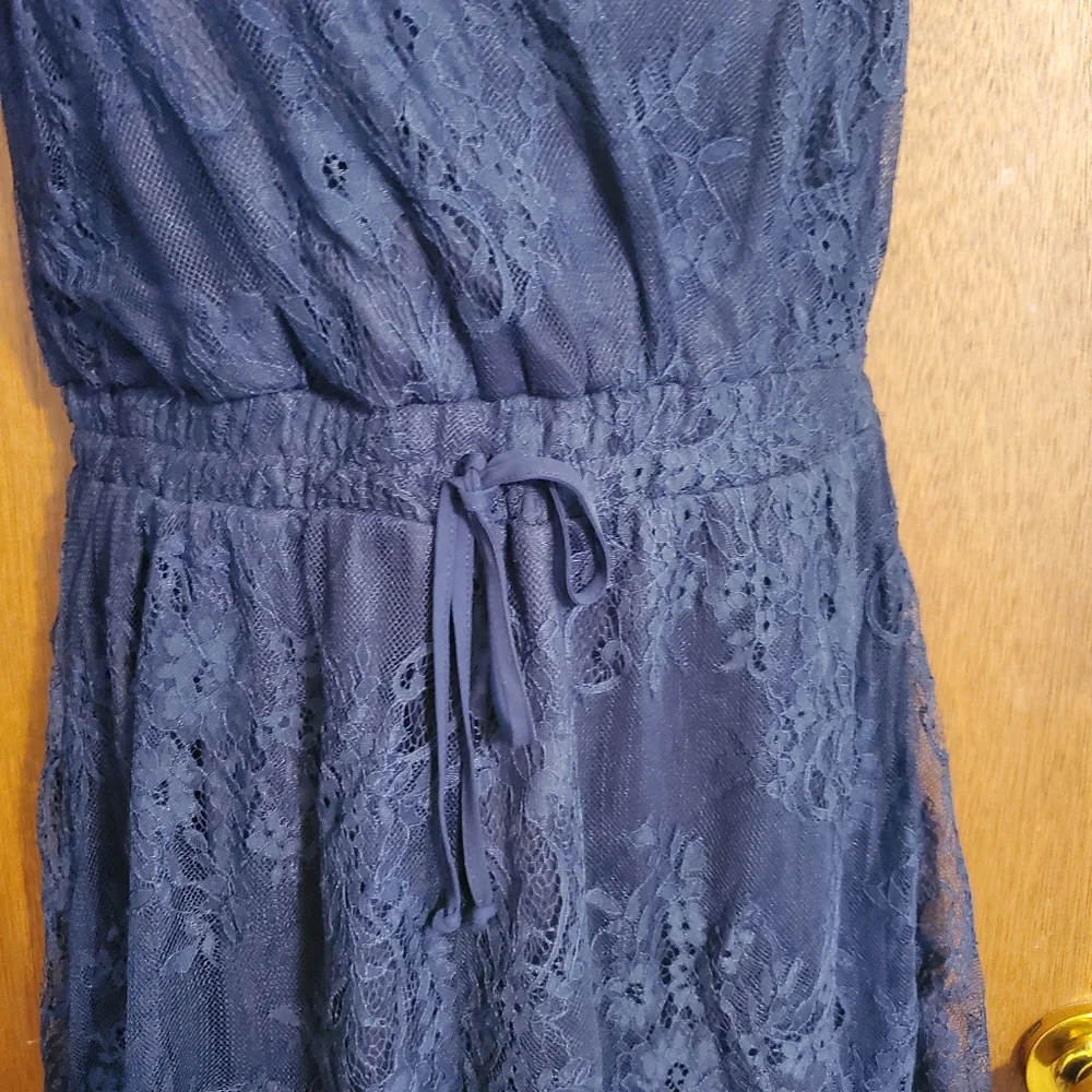 Navy blue lace romper - Picture 3 of 8